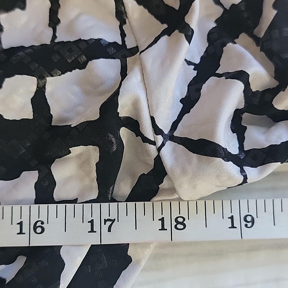 Joseph Ribkoff black and white geo print faux wrap midi dress Women's Size 4 - Picture 9 of 11